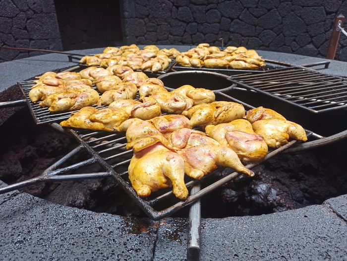 Pollo en el Timafaya